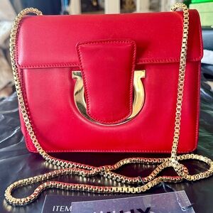 FERRAGAMO GANCINI LEATHER CROSSBODY -AUTHENTIC